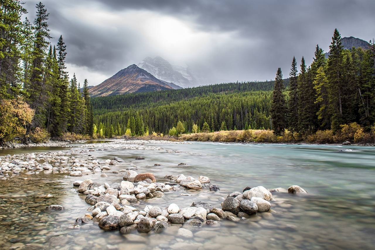 Ontario scenic drives and road trips